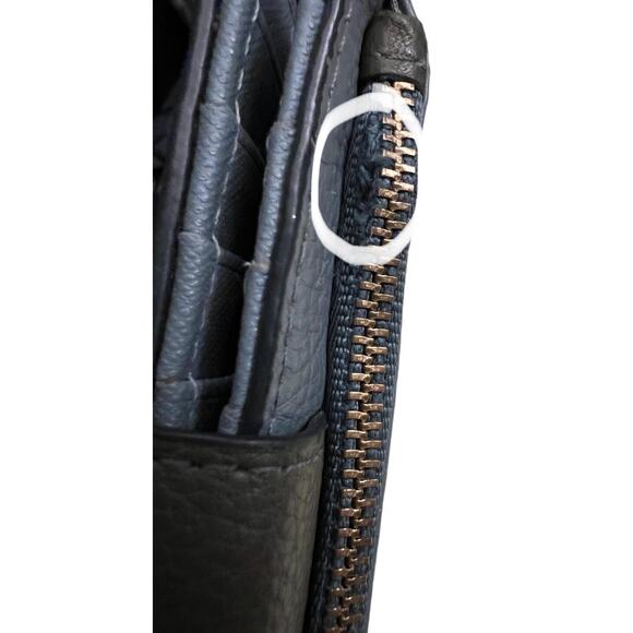 Fossil Wallet Striped Pebble Leather Clutch Tab Closure CC Zip Coin - Picture 9 of 9